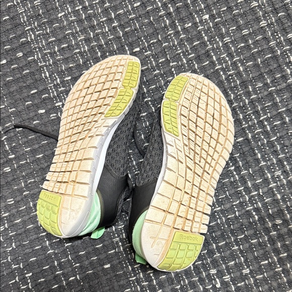 Reebok z rated Black Trainers with Neon Green Insoles - Picture 2 of 3